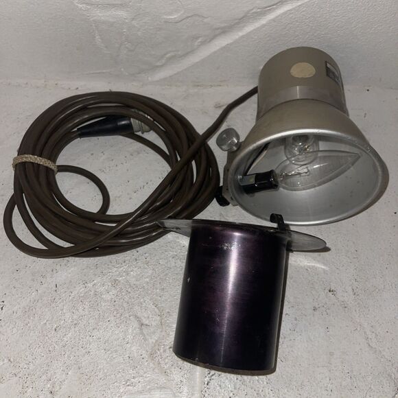 Speedotron Studio Light Model - MW3R UNTESTED - Picture 1 of 4